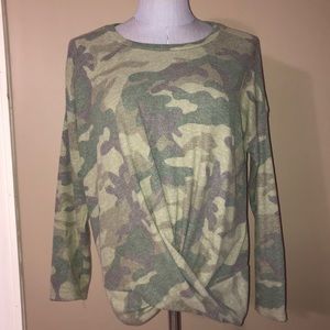 NWOT Gaze Camo Top